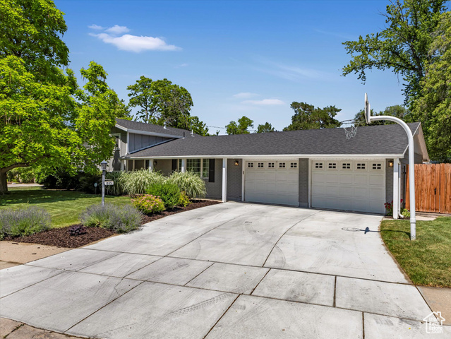 1555 E FIELDCREST LN, Holladay UT 84117