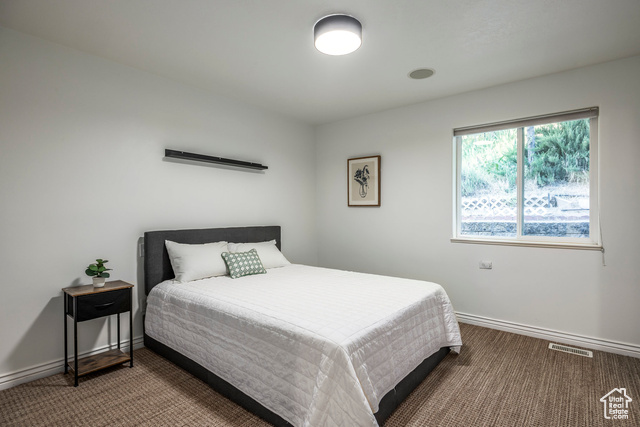 Photo 39 for MLS #2089779 at 1559 E Oak Cliff Dr