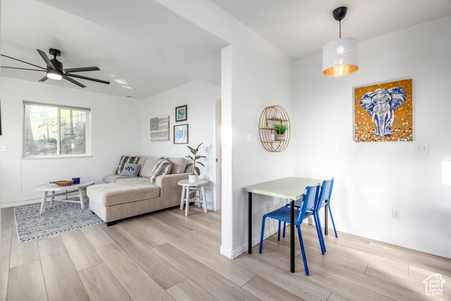 Photo 48 for MLS #2089779 at 1559 E Oak Cliff Dr