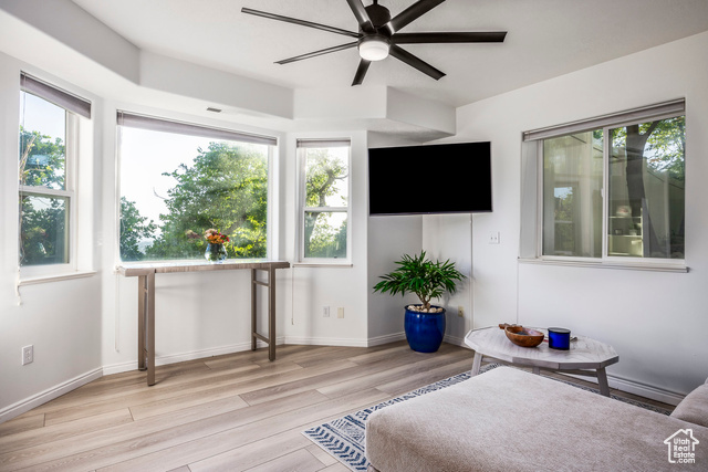 Photo 46 for MLS #2089779 at 1559 E Oak Cliff Dr