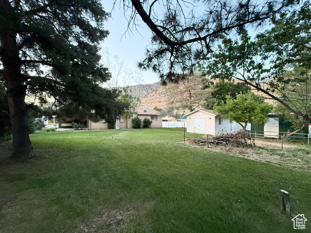 Photo 37 for MLS #2089798 at 1066 Beecher Ave