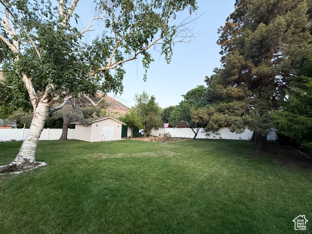 Photo 31 for MLS #2089798 at 1066 Beecher Ave