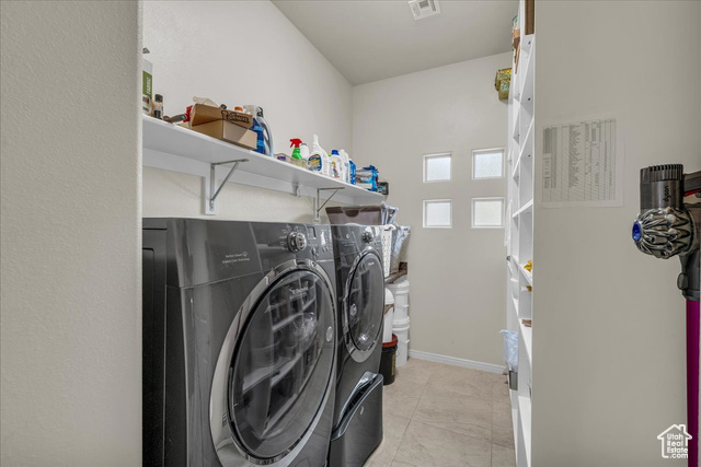 Photo 16 for MLS #2089875 at 4034 Fortune Way