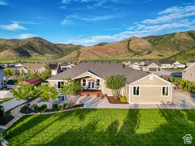 Photo 5 for MLS #2089925 at 588 S 100 East