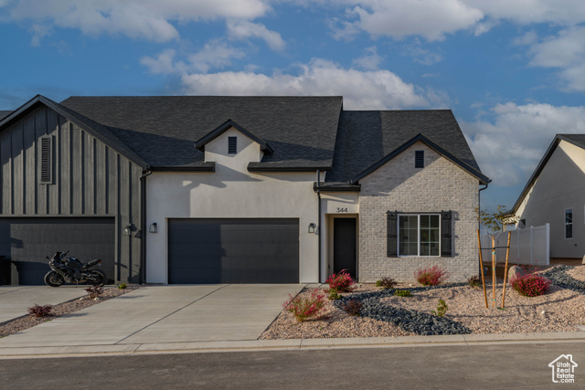 Photo 2 for MLS #2089953 at 344 W Rosie Loop #46E