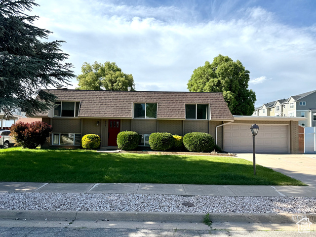 801 E 900 N, Layton UT 84041