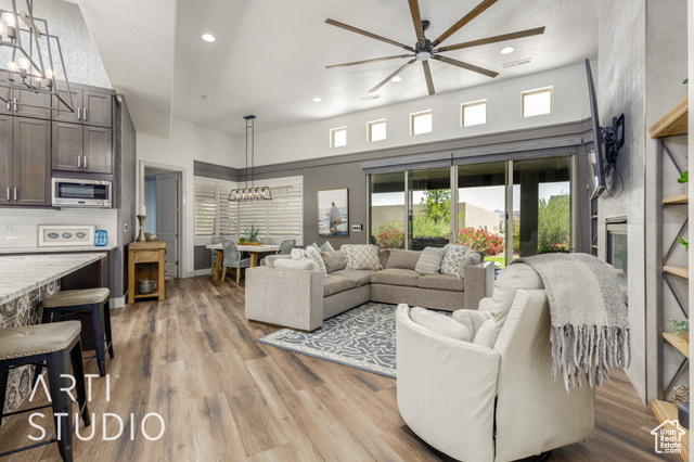 Photo 20 for MLS #2090050 at 3221 S Retreat Dr #7