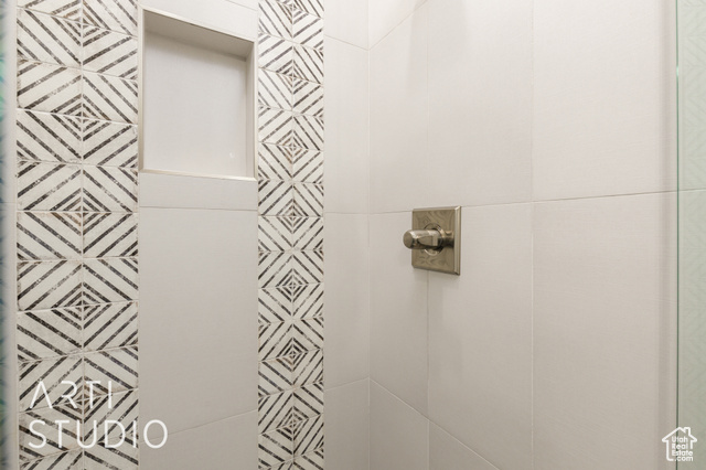 Photo 18 for MLS #2090050 at 3221 S Retreat Dr #7