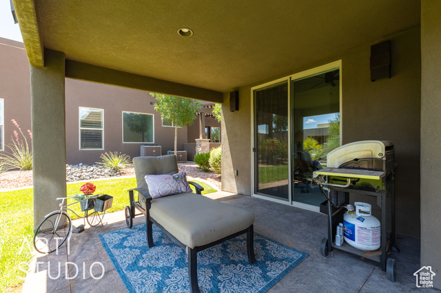 Photo 46 for MLS #2090050 at 3221 S Retreat Dr #7