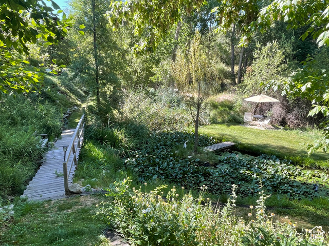 Photo 54 for MLS #2090100 at 1735 Hayes Dr