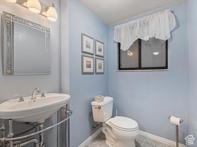 Photo 36 for MLS #2090100 at 1735 Hayes Dr