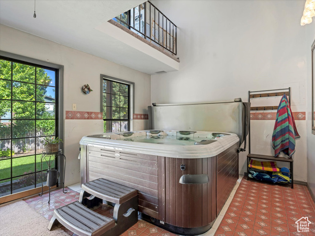 Photo 24 for MLS #2090100 at 1735 Hayes Dr