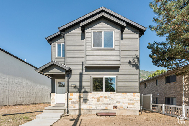 MLS #2090114 - 105 S 600 East
