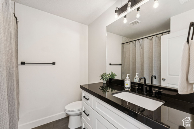 Photo 25 for MLS #2090114 at 105 S 600 East