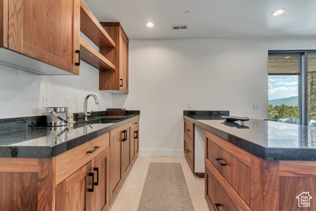 Photo 37 for MLS #2090121 at 748 N Explorer Peak Dr #94