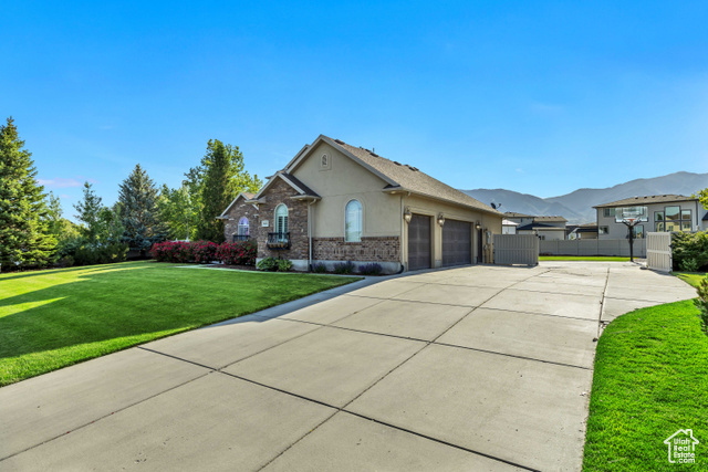 Photo 6 for MLS #2090122 at 5258 N Ponderosa Ln