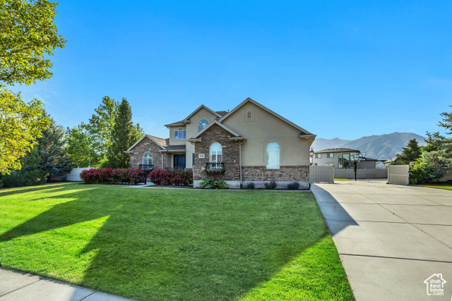Photo 5 for MLS #2090122 at 5258 N Ponderosa Ln
