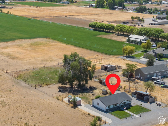 Photo 26 for MLS #2090126 at 745 W Mckellar
