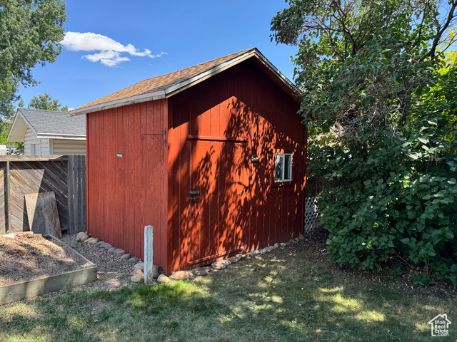 Photo 40 for MLS #2090143 at 402 E 1500 South