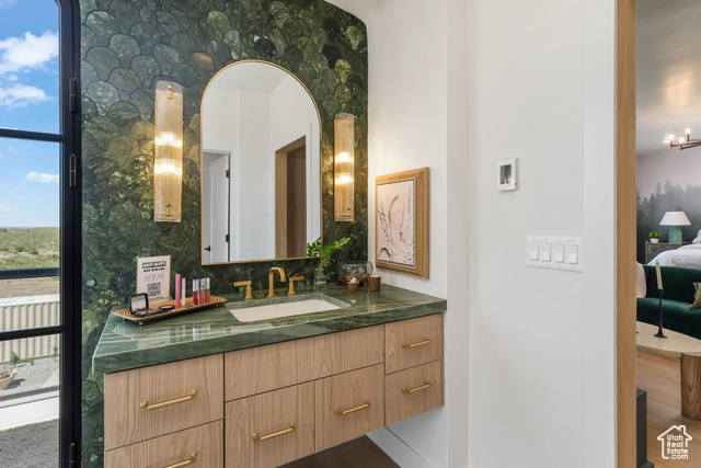 Photo 29 for MLS #2090219 at 1096 W Marigold Dr #112