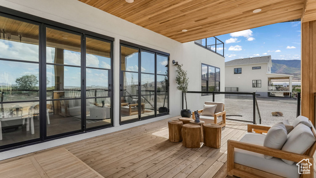 Photo 42 for MLS #2090219 at 1096 W Marigold Dr #112