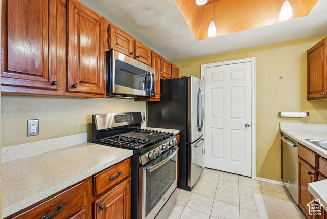 Photo 8 for MLS #2090226 at 900 Bitner Rd #D32