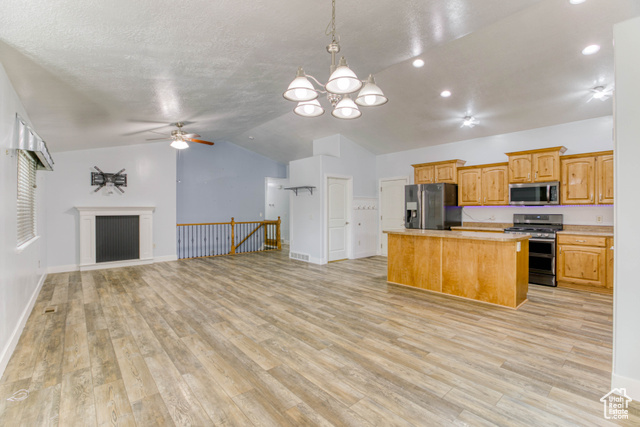 Photo 18 for MLS #2090227 at 2155 N 170 West