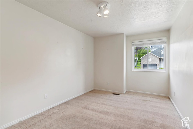 Photo 24 for MLS #2090261 at 497 E 3525 North