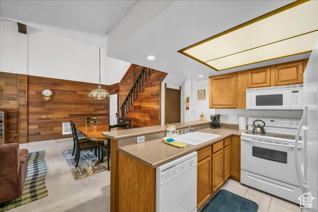 Photo 9 for MLS #2090305 at 407 S Vasels Rd #27