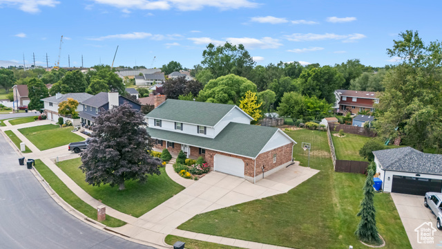 Photo 42 for MLS #2090340 at 1356 W Fairway Cir