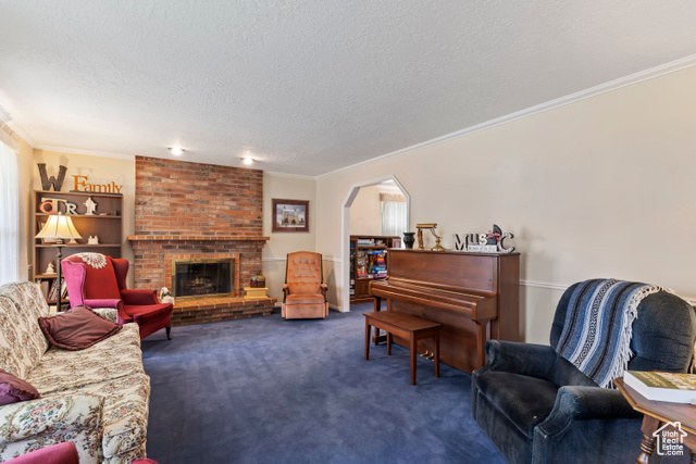 Photo 5 for MLS #2090340 at 1356 W Fairway Cir