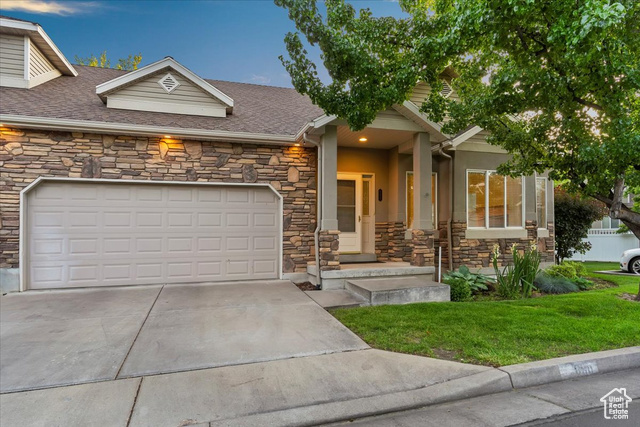 696 S CLEARWATER FALLS DR. DR, Layton UT 84041
