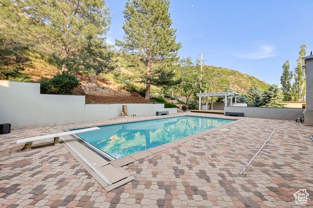 Photo 90 for MLS #2090381 at 2093 S Lakeline Dr
