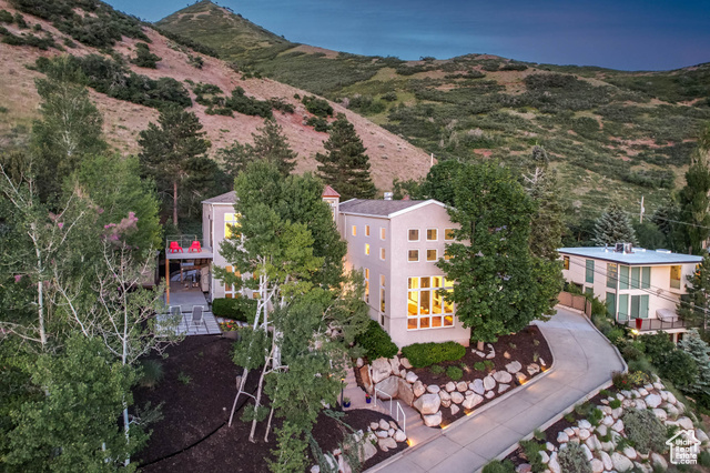 2093 S LAKELINE DR, Salt Lake City UT 84109