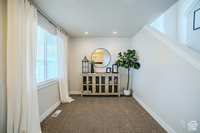 Photo 7 for MLS #2090386 at 756 W Mason Ct