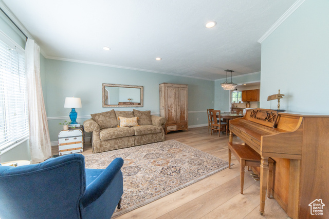 Photo 14 for MLS #2090397 at 10273 Flanders Rd