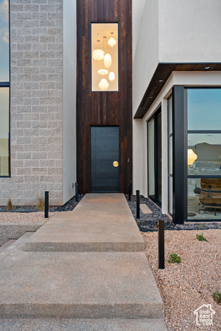 Photo 3 for MLS #2090417 at 3147 S Mesa Verde Cir