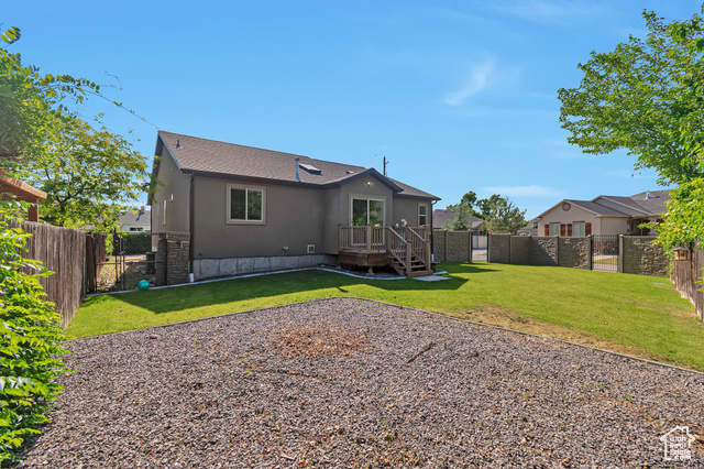Photo 4 for MLS #2090433 at 222 E 905 North