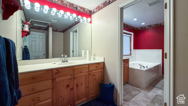 Photo 10 for MLS #2090434 at 143 E Chestnut St