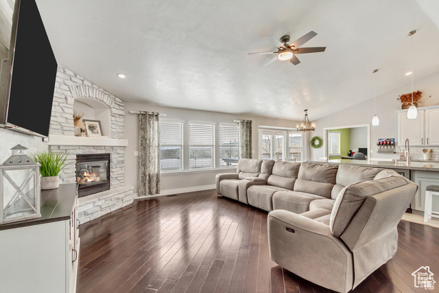 Photo 4 for MLS #2090492 at 5617 W High Spirit Ct
