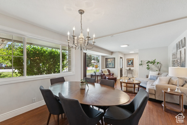 Photo 7 for MLS #2090517 at 975 E Canyon Breeze