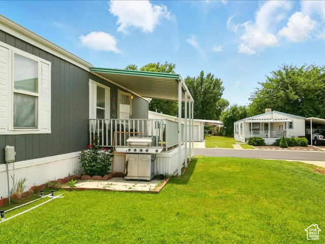 Photo 22 for MLS #2090532 at 3750 Midland Dr