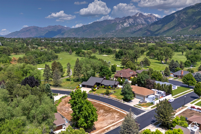 12164 S MOUNTAIN SHADOW RD, Sandy UT 84092