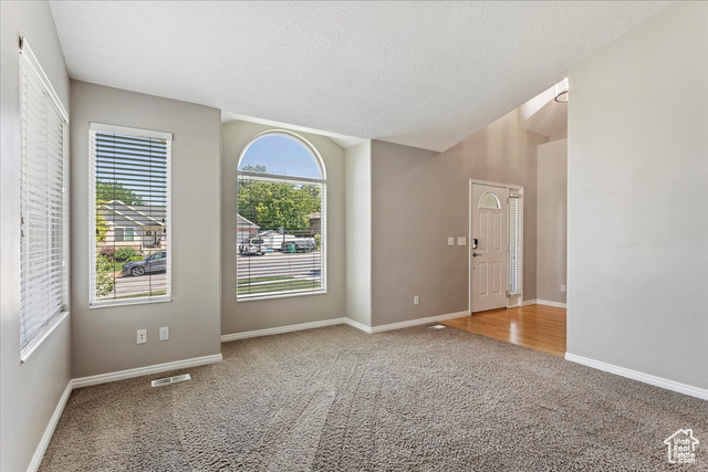 Photo 4 for MLS #2090589 at 118 E 600 South