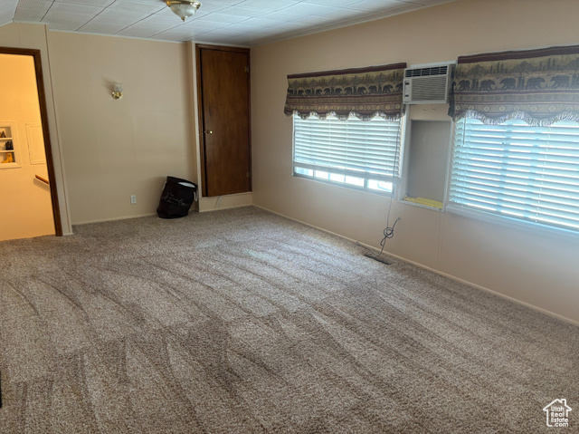 Photo 14 for MLS #2090598 at 622 S Main St