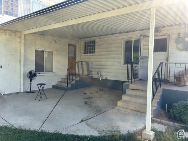 Photo 16 for MLS #2090598 at 622 S Main St