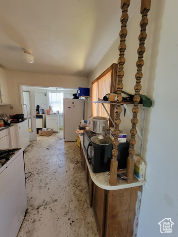 Photo 15 for MLS #2090600 at 138 W Geneva Dr