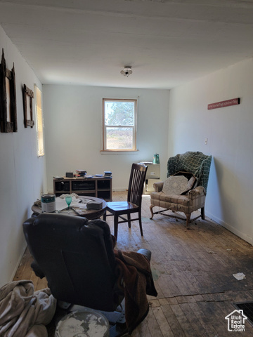 Photo 12 for MLS #2090600 at 138 W Geneva Dr