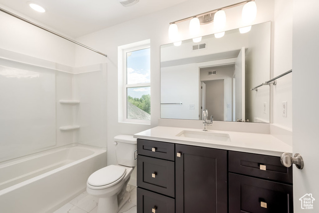 Photo 14 for MLS #2090607 at 903 W Bullion St