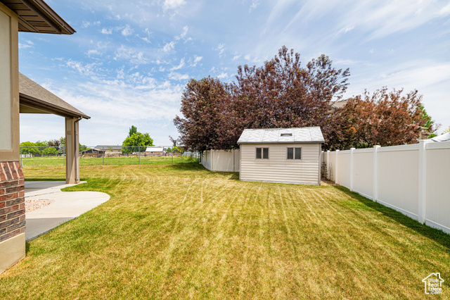 Photo 40 for MLS #2090608 at 634 Wasatch Way